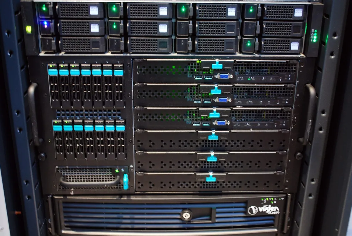 cloud server hardware lights