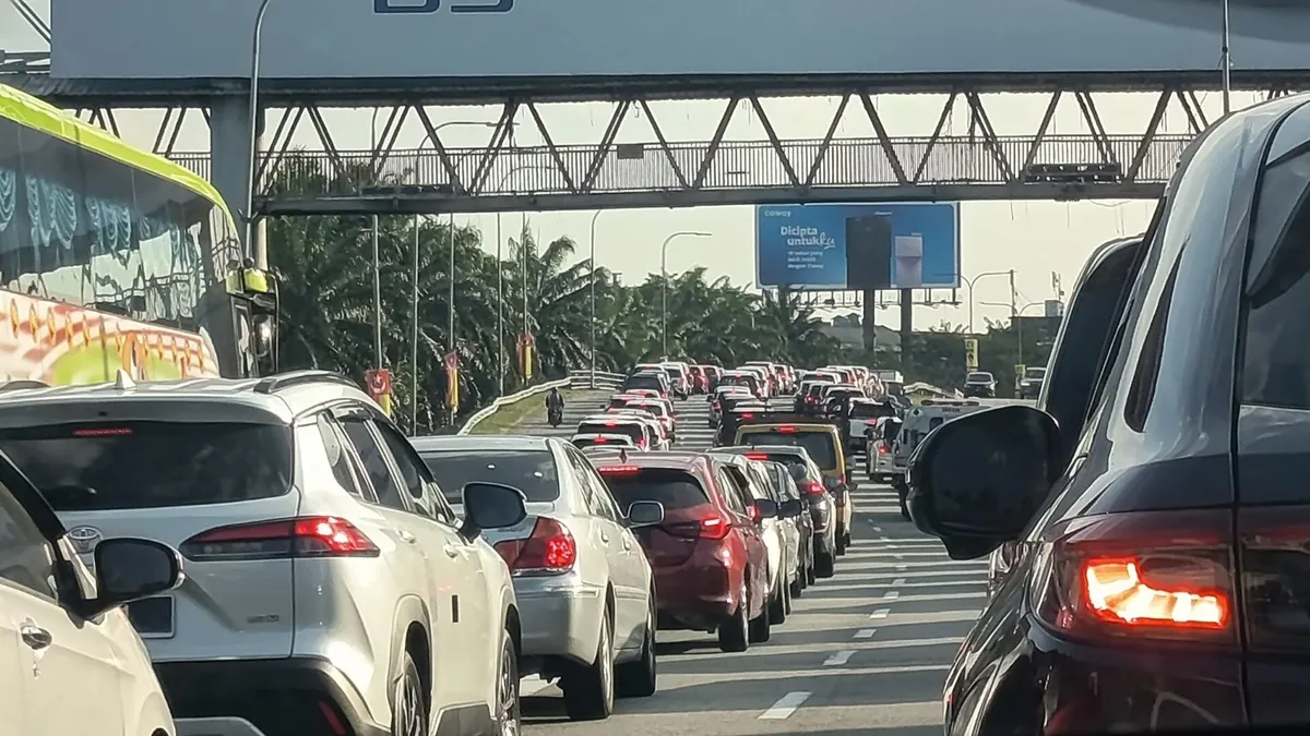 highway traffic jam