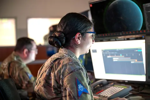 Empowering Cybersecurity: Dropzone AI Launches “Coach” to Support Analysts and Shape the Future of the Industry