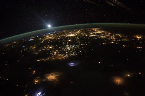 Lunar Exploration Reawakens: What to Expect in 2026
